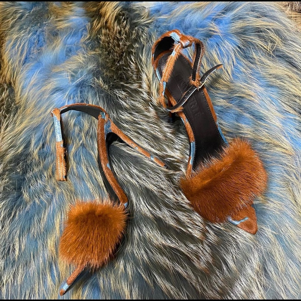 BNWB IamJenniferLe Blue/Brown Calf hair sandal